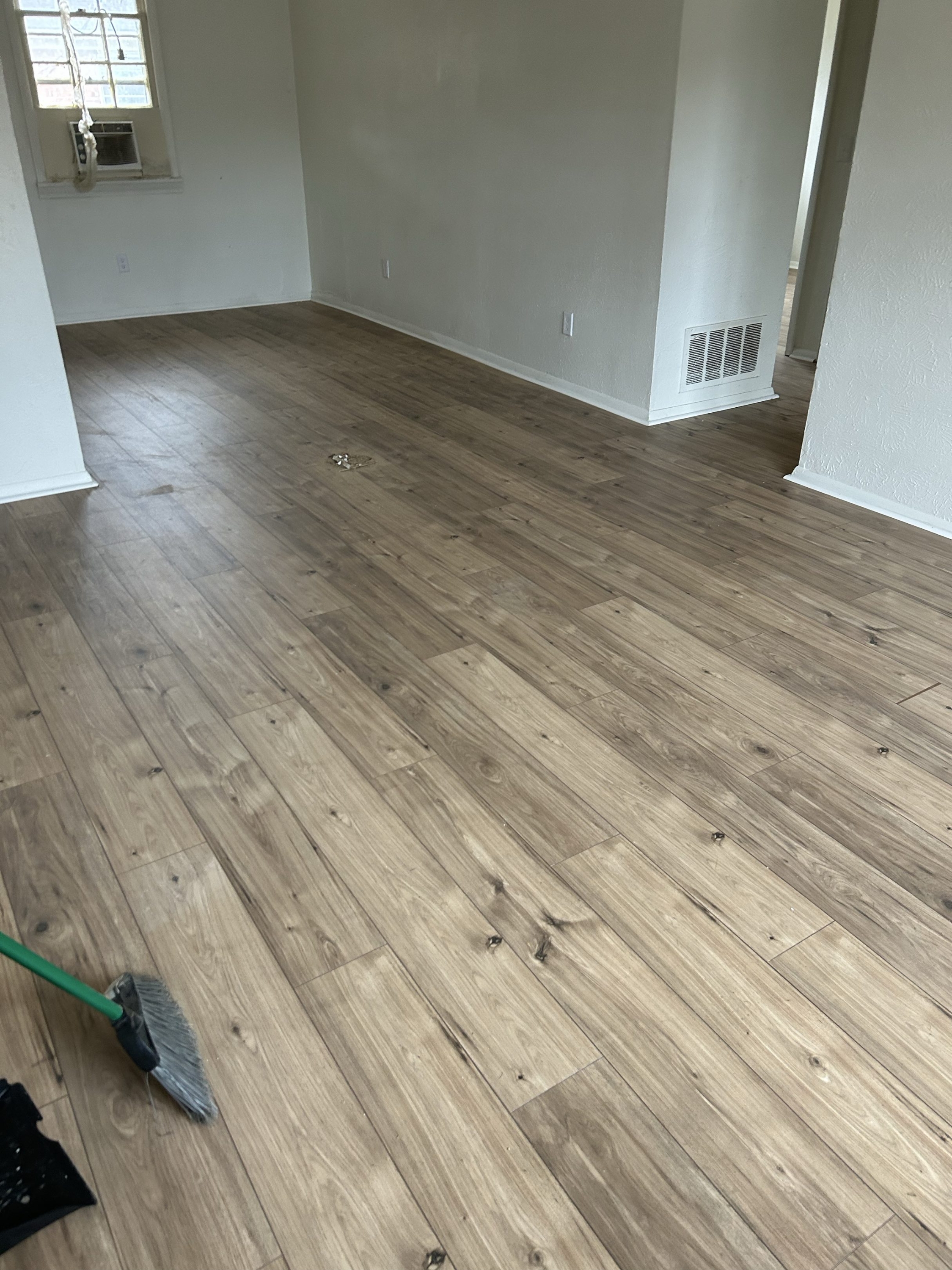 800 Oakwood St Unit 16-D